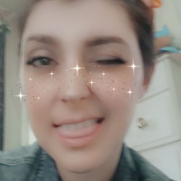 Meet your Posher, Amber - Picture 3 of 8